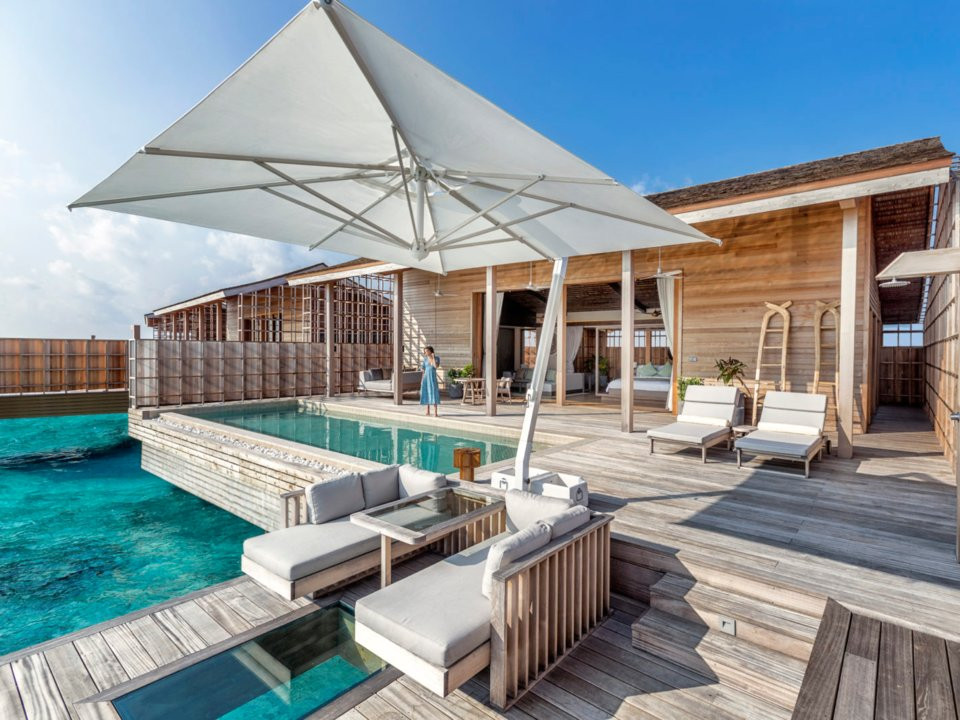 Toàn bộ khu nghỉ dưỡng có 984 tấm pin chạy hoàn toàn bằng năng lượng mặt trời.