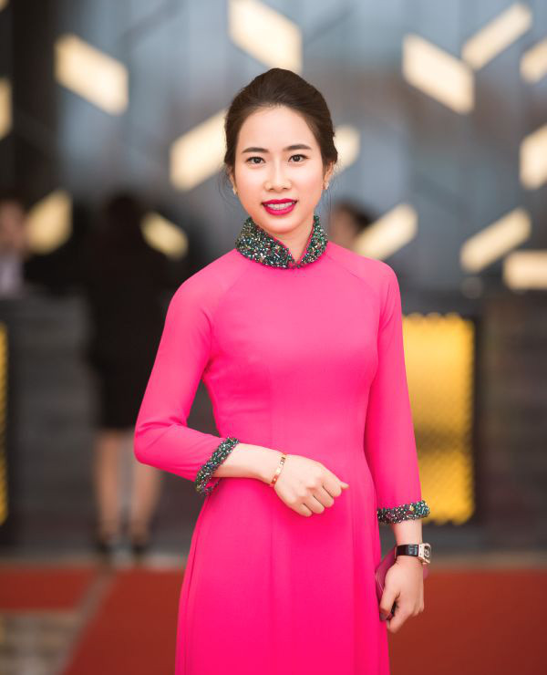 Trong sự nghiệp kinh doanh của mình, đại gia Lê Thanh Thản có sự trợ giúp đắc lực của cô con gái Lê Thị Hoàng Yến.