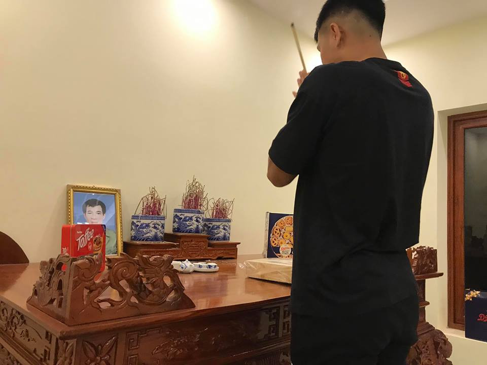 Đây cũng là tâm nguyện người cha quá cố của Đức Chinh nhiều năm qua. Ảnh: FB Kieu Trinh Tran.