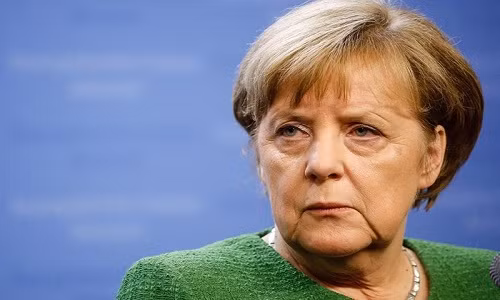 Duc bat giu nghi pham phat tan thong tin cua cac chinh tri gia