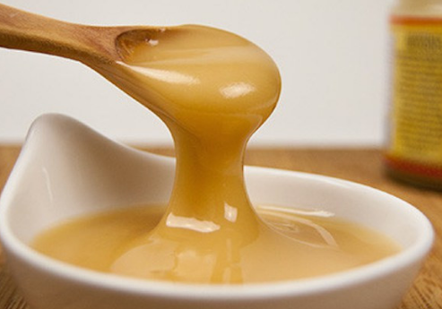 Đặc biệt, Manuka có lẽ là loại mật ong duy nhất trên thế giới phải vượt qua những khảo sát trong phòng thí nghiệm trước khi đến tay người dùng.