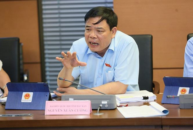 Buon lau tom cang do: Se xu ly hinh su