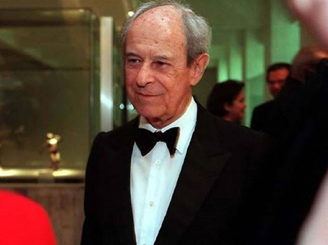 Tỷ phú người Brazil Aloysio de Andrade Faria năm nay 99 tuổi, đang sở hữu 2,1 tỷ USD. Ảnh: CNBC.