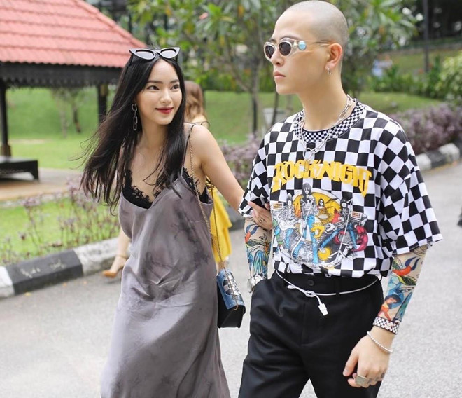 Cũng theo nguồn tin của Zing.vn, chi phí thông thường một bài đăng trên Facebook của nghệ sỹ hạng A hiện nay dao động từ 1.000-2.000 USD.