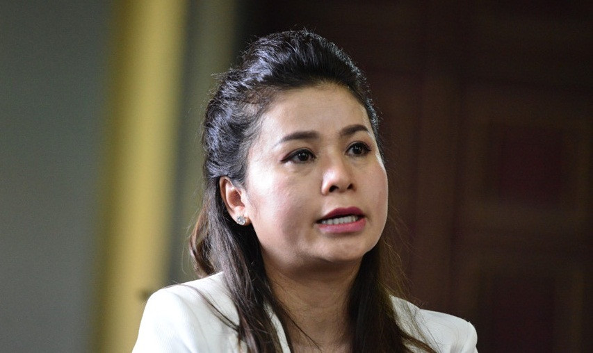 Ba Le Hoang Diep Thao doi 51% co phan, dong y 10 ty/nam cap duong 4 con