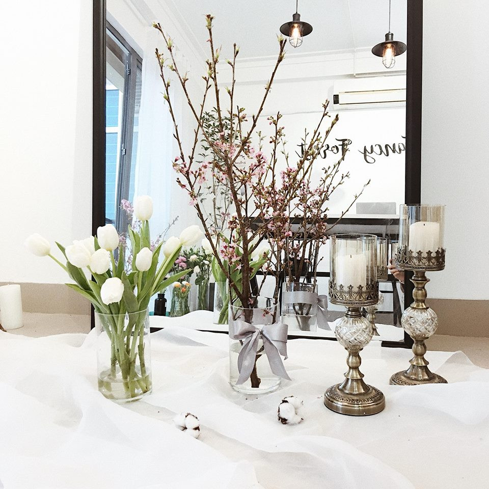 Mặc dù có giá bán trung bình từ 200.000 - 400.000 đồng/cành nhưng nhiều người vẫn đặt mua như một sự mới lạ trong ngày Tết. Ảnh: Fancy Florist.