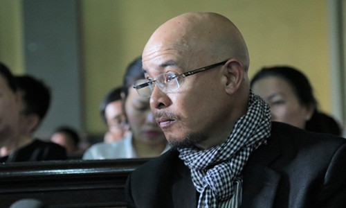 Ba Thao muon rut don ly hon, ong Vu phan ung bat ngo the nao?