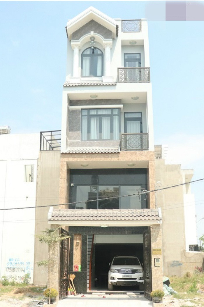 Dịp Tết Kỷ Hợi vừa qua, nam diễn viên hài Lê Dương Bảo Lâm và vợ chuyển về nhà mới trong khu đô thị đắt đỏ tại quận 9, TP HCM. Ảnh: Vietnamnet.