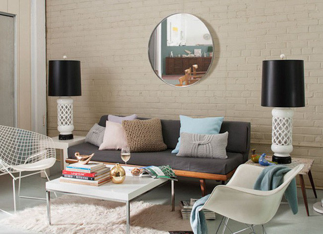 4. Màu kem. Màu kem với sắc độ trầm sẽ vẫn giữ được vẻ đẹp sang trọng và nền nã của bảng màu trung tính. Tuy nhiên, gam màu này còn mang đến cho không gian của bạn sự rung cảm yên bình, nhẹ nhàng, có thể khiến không gian sống trở nên ấm nồng khi có thêm vài điểm nhấn của sắc màu nóng.