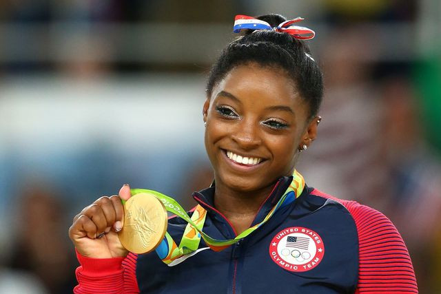 Nữ vận động viên thể dục dụng cụ người Mỹ, Simone Biles từng đạt huy chương vàng Olympic rất cẩn trọng trong việc tiêu tiền hàng ngày, thậm chí nhiều ngày cô không tiêu một đồng nào.