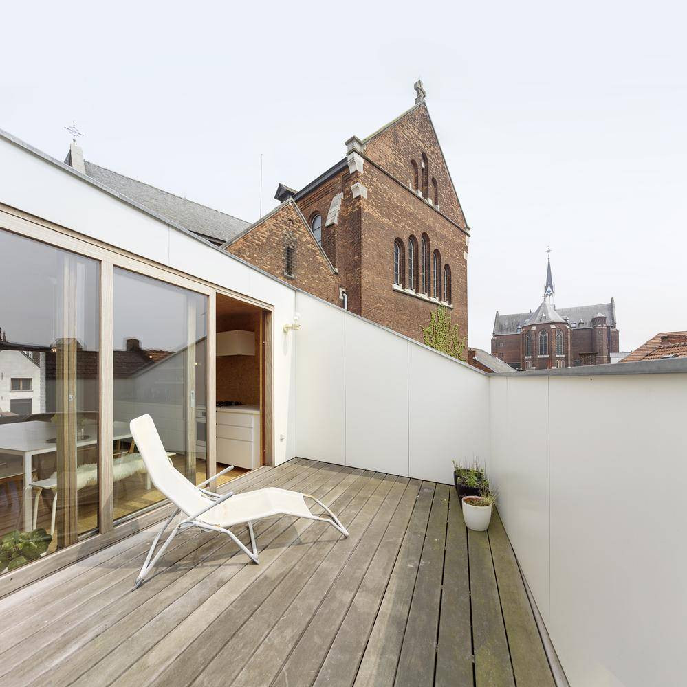 Ban công tầng 3 là nơi thư giãn lý tưởng.