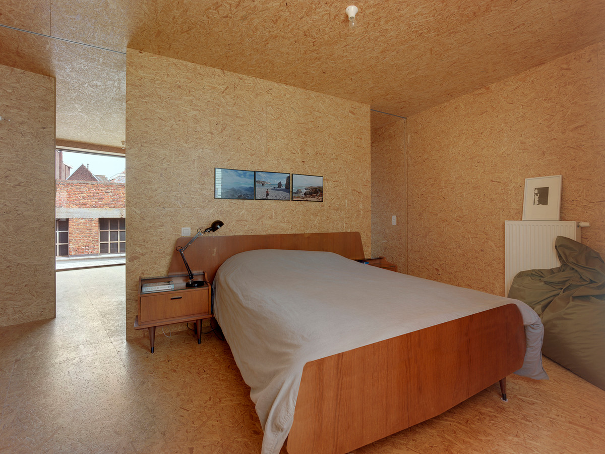 Phòng ngủ đơn giản mà ấm cúng.