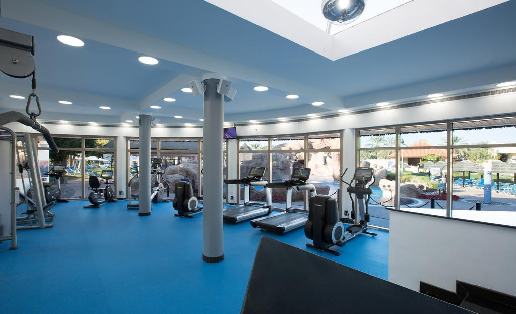 Phòng Gym nhỏ nhưng được chia làm nhiều phòng, phục vụ tốt nhu cầu của đội tuyển Việt Nam. Ảnh: Booking.