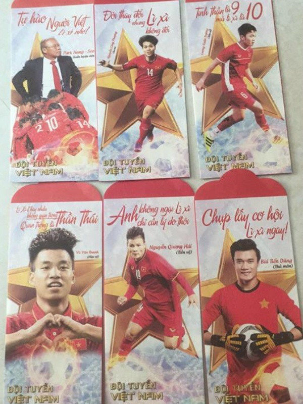 Nhung phong bao li xi doc, la Tet Ky Hoi khien khach phat sot