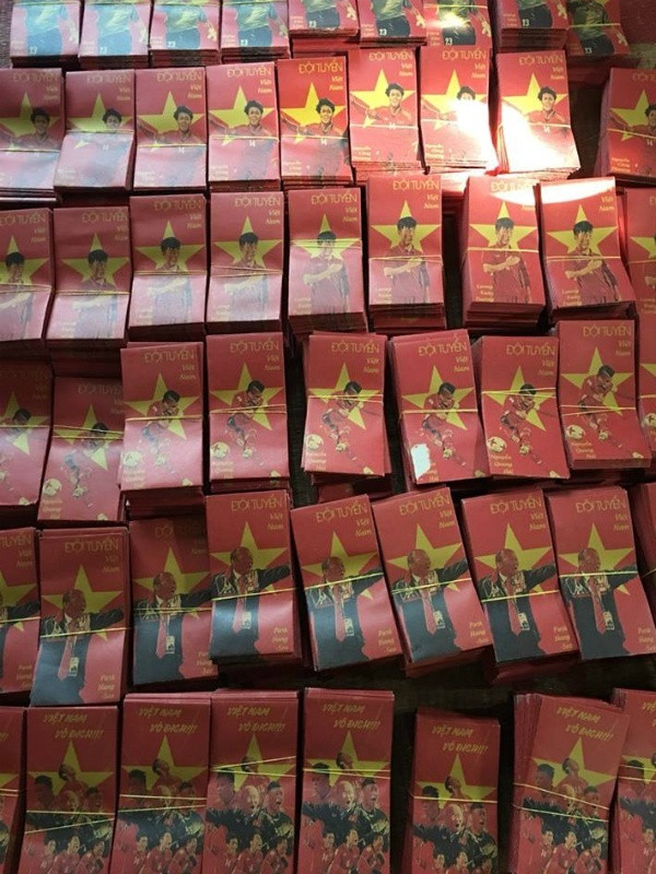 Nhung phong bao li xi doc, la Tet Ky Hoi khien khach phat sot-Hinh-2