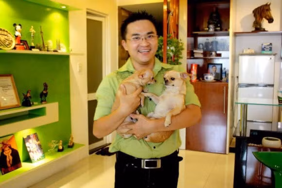 Tại đây, nam MC còn dành một góc riêng lưu giữ những kỉ vật đặc biệt.