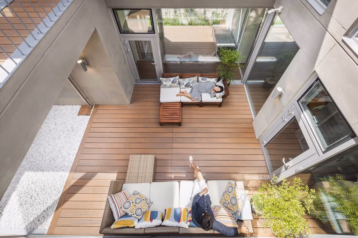 Bất cứ vị trí nào trong nào cũng có thể phóng tầm mắt lên trời. Nguồn ảnh: Archdaily.