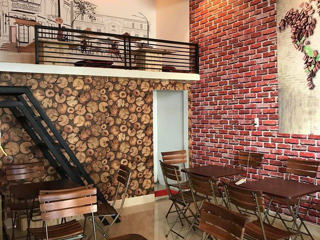 Đây là ý tưởng của Công Phượng bởi anh muốn hương vị cafe quyện trong quán và nó phải mang đến sự gần gũi, bình dân. Ảnh: Cafebiz.