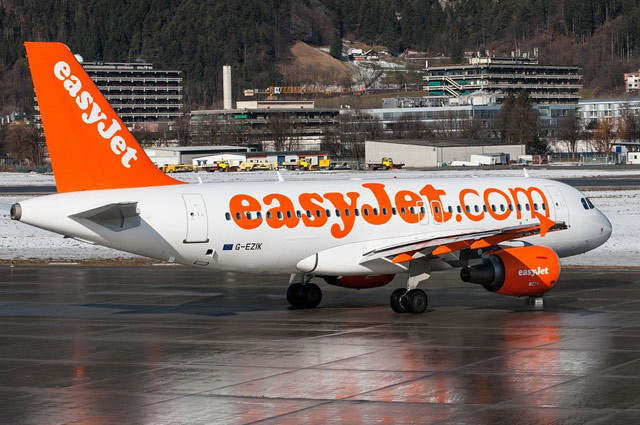 EasyJet được bình chọn là hãng hàng không có giá vé tốt nhất ở Anh với các chuyến bay ngắn. EasyJet cũng là hãng hàng không giá rẻ trên khắp châu Âu với các điểm đến như Bulgaria, Pháp, Ý, Malta và Bồ Đào Nha.
