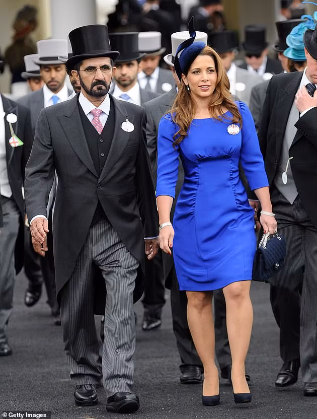 The DailyMail, Công chúa Haya (45 tuổi) đã bỏ trốn cùng con gái Al Jalila (11 tuổi), và con trai Zayed (7 tuổi). Công chúa Haya là con gái của Vua Jordan, kết hôn với Thủ tướng Mohammed vào năm 2004.