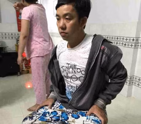 Sau 3 ngày điều tra, Công an Tiền Giang đã bắt giữ đối tượng cướp là Châu Cường vào khuya 16/9 tại nhà riêng ở TP HCM. Đến sáng sáng 20/9/2013, Công an tỉnh Tiền Giang cho biết Châu Cường (36 tuổi, ngụ TP.HCM), nghi phạm gây ra vụ cướp ngân hàng đã tử vong tại bệnh viện. 