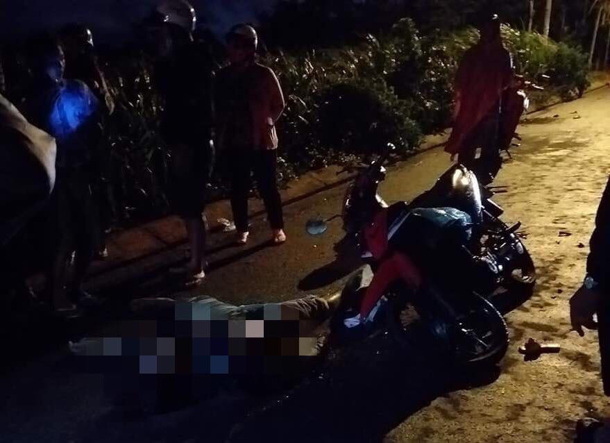 Đắk Lắk: 2 xe máy đối đầu trong đêm, 4 người thương vong Dak Lak: 2 xe may doi dau trong dem, 4 nguoi thuong vong