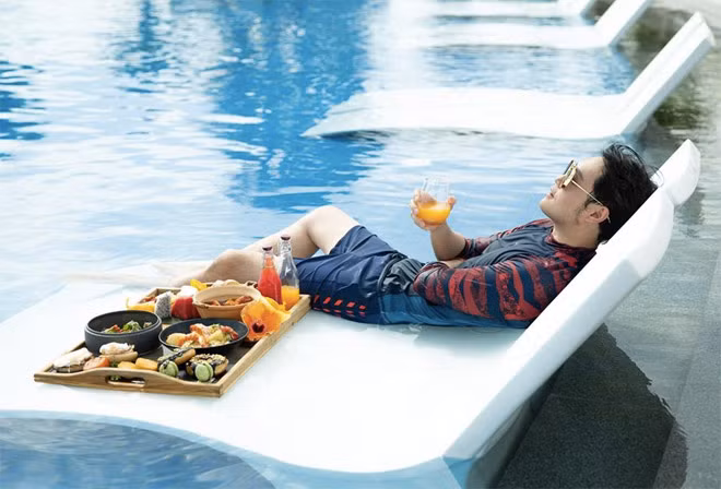 Quang Vinh cho biết trong quá khứ anh từng vài lần lên tiếng phủ nhận tin đồn là thiếu gia nhà Nguyễn Kim. Tuy nhiên, những thông tin sai lệch vẫn bị đăng tải.