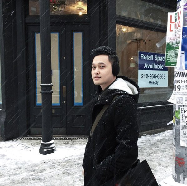 Rời xa showbiz, Quang Vinh tự kinh doanh riêng và thảnh thơi đi du lịch đến nhiều nơi trên thế giới.