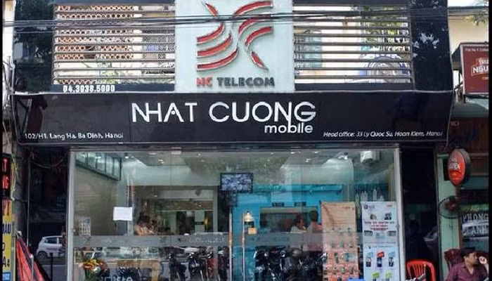 MBBank noi gi ve nguy co khong doi duoc no tu Nhat Cuong mobile?