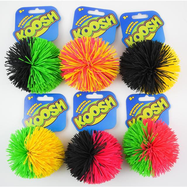 Công ty Hasbro đã mua Koosh Ball với giá 100 triệu USD vào năm 1997. Tạp chí Time đã gọi nó là một trong những đồ chơi vĩ đại nhất mọi thời đại.