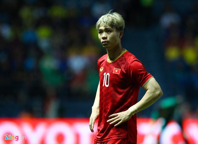 Mới đây, trang Sponichi Annex (Nhật Bản) đưa tin ngày 29/6, Sint-Truidense VV - một CLB đang chơi cho giải VĐQG Bỉ sẽ có được chữ ký của tuyển thủ quốc gia Việt Nam là Nguyễn Công Phượng. Thông tin này cũng sẽ sớm được công bố ở Việt Nam trong tương lai gần. Ảnh: Zing.