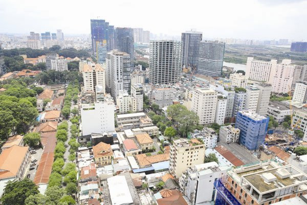 Phat choang voi so tien no thue len toi ngan ty cua cac DN bat dong san TP HCM