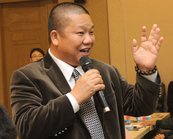 Cung len nui o an, than thai 2 dai gia ten Vu khac nhau the nao?