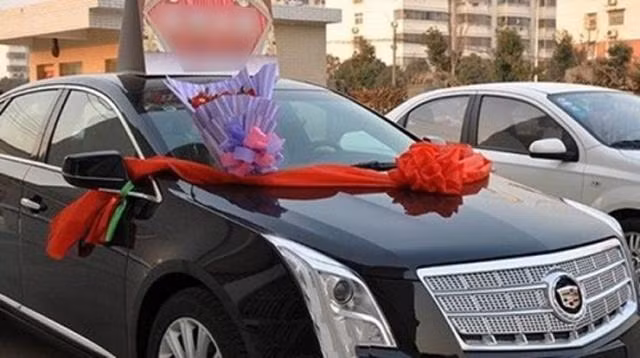 Đáng chú ý, xe được trao cho nhân viên tùy ý sử dụng nhưng quyền sở hữu những phần thưởng này vẫn thuộc về công ty.