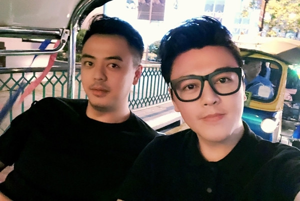 Anh trai MC Tuan Tu bi don pha san, phai ban nha gap