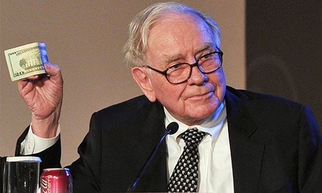 Nhà đầu tư huyền thoại Warren Buffett chưa bao giờ nhận mình có lối sống căn cơ, tiết kiệm mà ông chỉ thừa nhận mình thích cuộc sống đơn giản. Ảnh: Reuters.