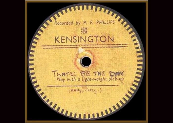 That’ll Be The Day (The Quarrymen) – 200.000 Bảng Anh (6,1 tỷ VND). Đĩa đơn ra mắt năm 1958 của nhóm nhạc The Quarrymen cùng tay trống Colin Hanton và nghệ sĩ piano John Duff Lowe. Có 25 đĩa nhạc được phát hành năm 1981, mỗi bản trị giá 10.000 bảng, nhưng chỉ có một bản đĩa gốc quảng bá acetate được bán với giá 200.000 Bảng Anh.