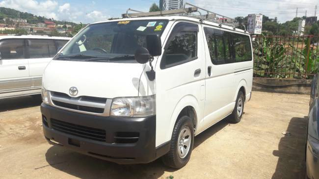 Bat ngo danh sach chi tiet hang loat xe sang Lexus, Camry... sap thanh ly gia re