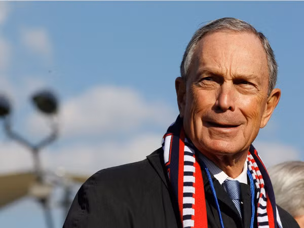 Tỷ phú Michael Bloomberg thường đến các khu trượt tuyết hoặc hơi golf khi rảnh rỗi.