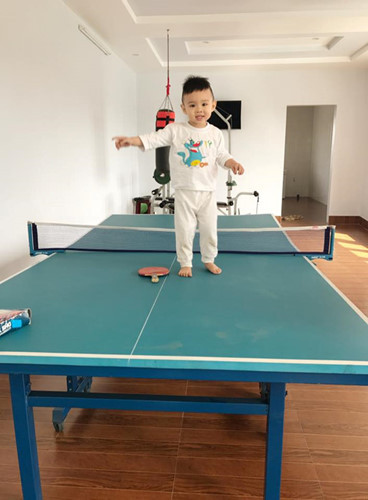 Bên trong biệt thự của Vy Oanh còn có một phòng rộng để làm phòng chơi bóng bàn.