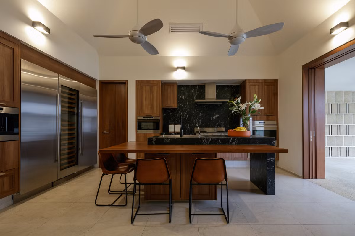 Khu vực nhà bếp hiện đại.