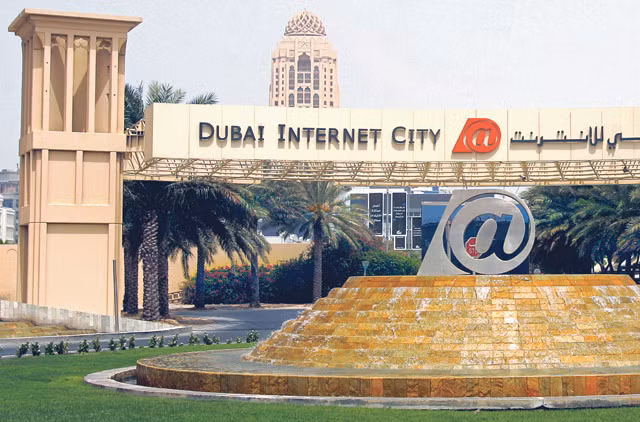 Theo khảo sát mới đây của Deutsche Bank, Dubai là thành phố cước phí internet đắt nhất thế giới với 82 USD/8 Mbps.