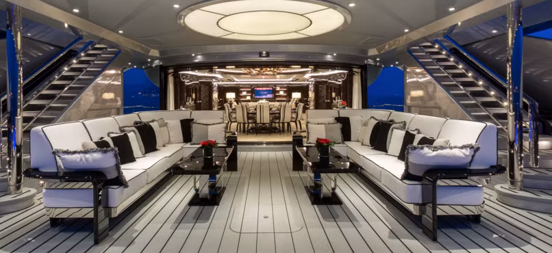 Đặc biệt, bên trong du thuyền còn có một spa và thẩm mỹ viện. Ảnh: Lifestyle Asia.