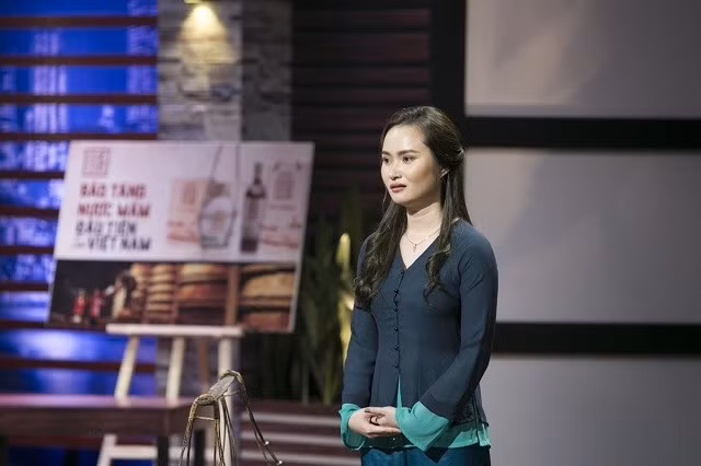 Tập 2 Shark Tank Việt Nam mùa 3 mới phát sóng gây ấn tượng với sự xuất hiện của Thạc sỹ Marketing Thùy Trang, CEO dự án Làng Chài Xưa.