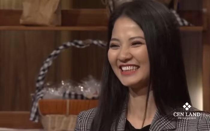 Rời xa showbiz, Trần Thị Quỳnh vẫn giữ được vẻ ngoài xinh đẹp, gợi cảm của hoa hậu thể thao. Sự thông minh, lối ăn nói lưu loát của Trần Thị Quỳnh được dân mạng đánh giá cao và tìm kiếm nhiều sau khi chương trình Shark Tank Việt Nam diễn ra.