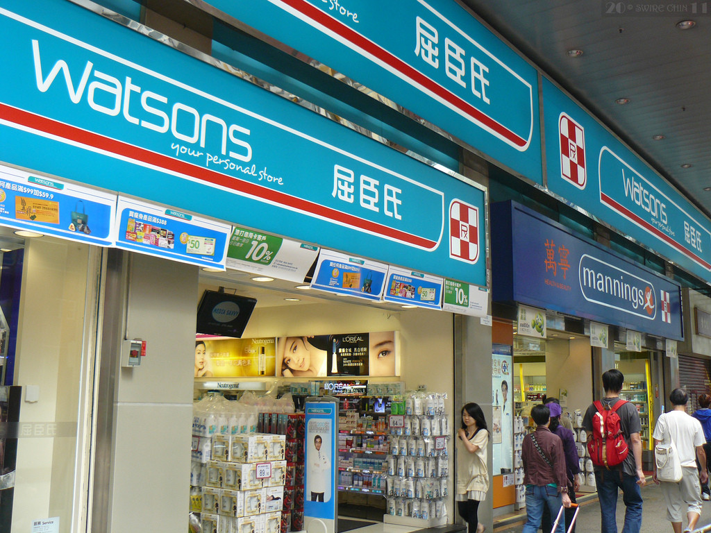 Hãng đang bắt đầu tuyển nhân viên bán hàng cho điểm kinh doanh tại TP HCM. Ảnh: Flickr.