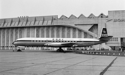 Được coi là máy bay mang tính đột phá thời kỳ đó, khi có thể bay ở độ cao 7.600 m, nhưng một chiếc Comet của hãng hàng không Anh British Overseas Airways Corporation gặp nạn ngay sau khi rời Delhi, Ấn Độ ngày 2/5/1953. Ảnh: WIA.