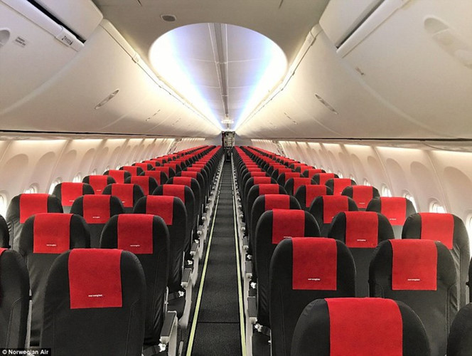 737 Max cũng là mẫu máy bay bán chạy nhất trong lịch sử của hãng chế tạo Boeing. Tính đến tháng 10/2018, chiếc Boeing 737 Max đã nhận được 4.783 đơn đặt hàng công ty. Ảnh: DM.