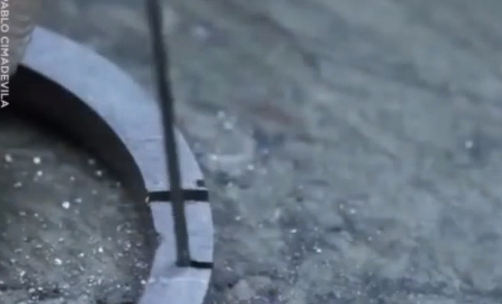 Tất cả đều thực hiện bằng tay vô cùng tỉ mỉ.