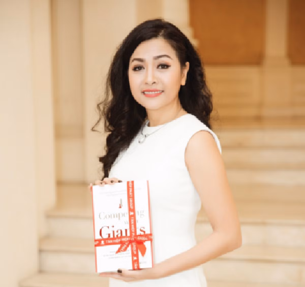 Năm 2011, Trần Uyên Phương còn được bổ nhiệm làm Lãnh sự danh dự của nước Cộng hòa Sudan tại TP HCM. Nguồn ảnh: Internet.